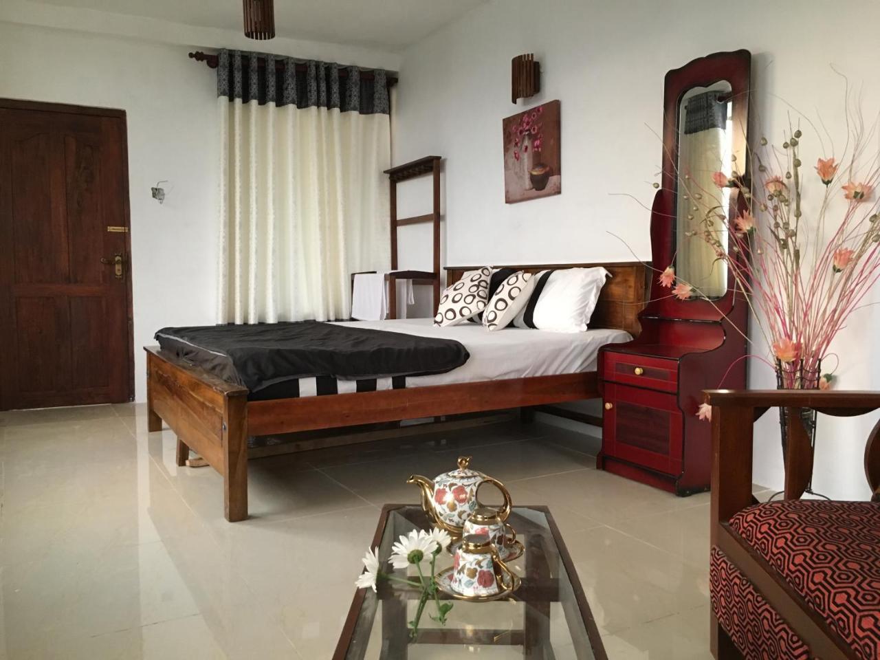 Bed and Breakfast Golden King Guest Nuwara Eliya Exteriér fotografie